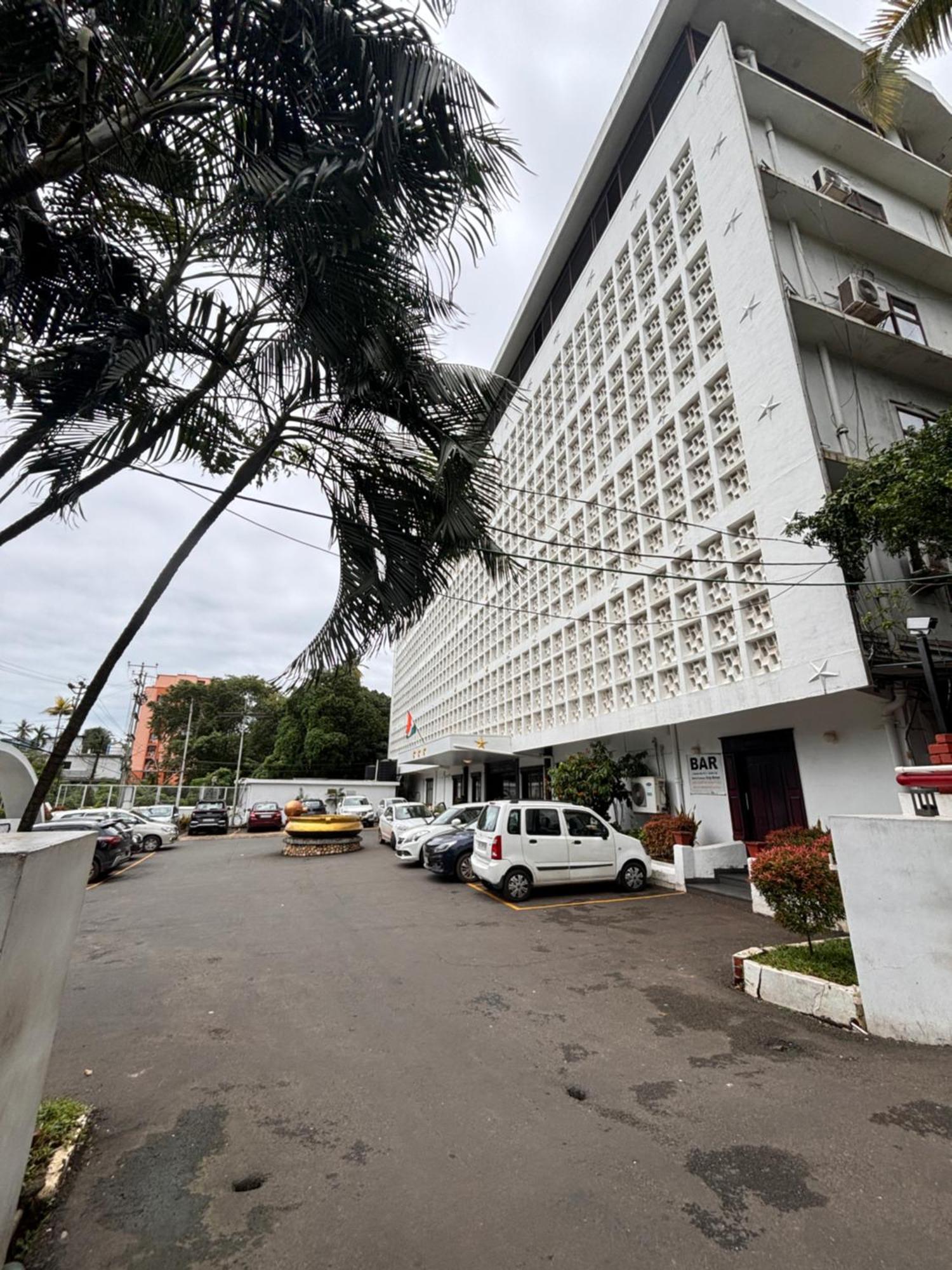 Maharani Hotel Kozsíkóde Kültér fotó