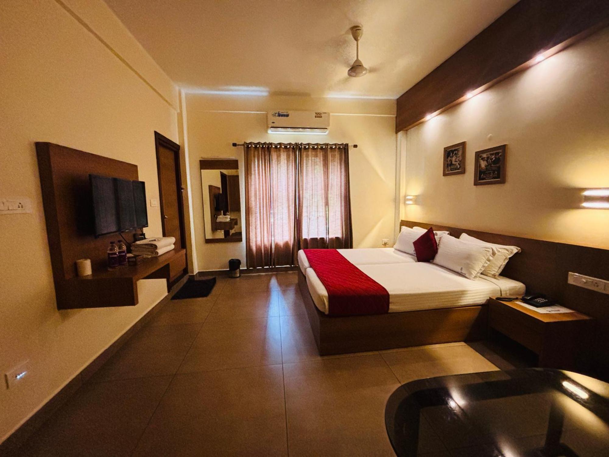 Maharani Hotel Kozsíkóde Kültér fotó