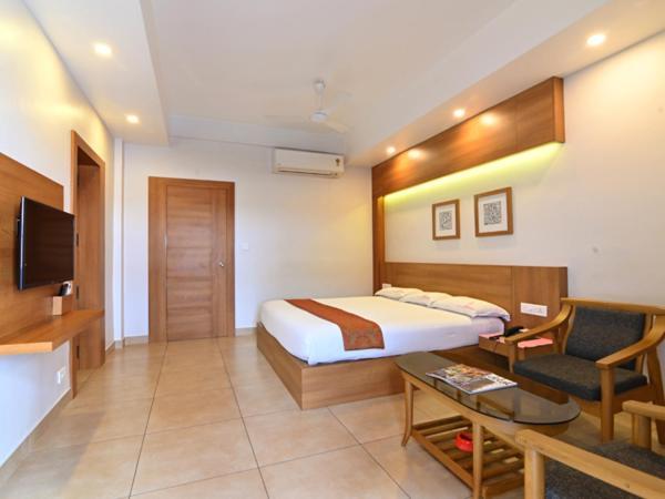 Maharani Hotel Kozsíkóde Kültér fotó